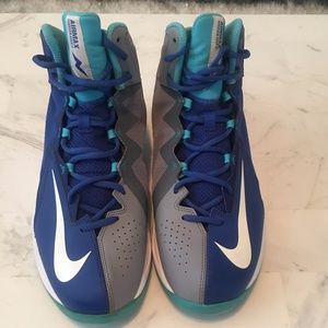 AIR MAX STUTTER STEP 2 BASKETBALL SNEAKER SIZE 11